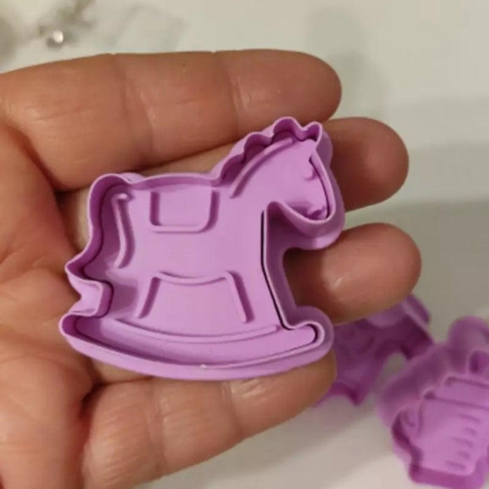 uitsteekvormpjes baby shower( 4stuks )